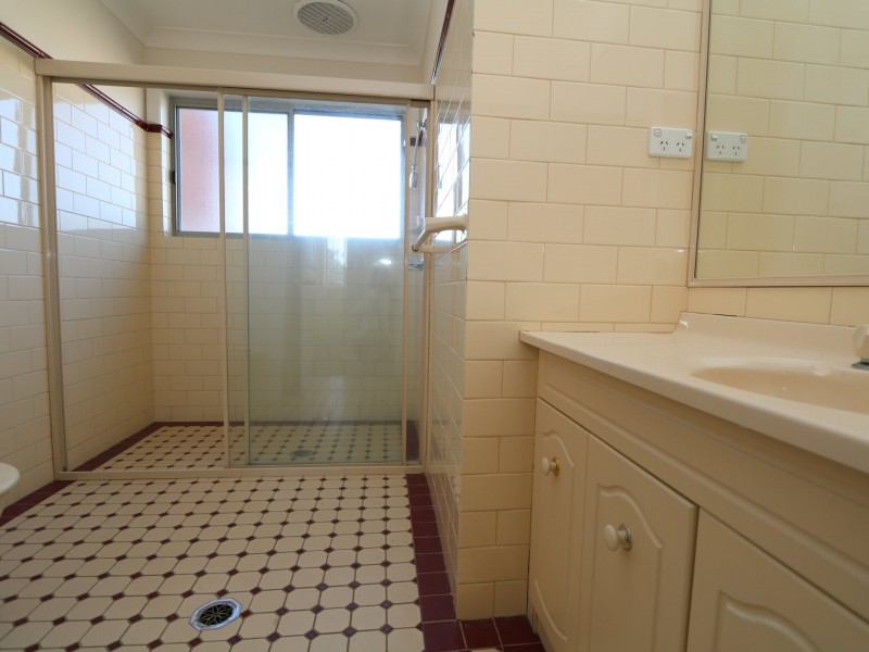 2/50 Travers Street, Wagga Wagga NSW 2650