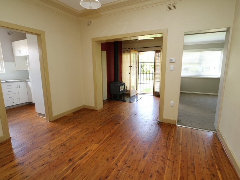 69 Mitchelmore Street, Turvey Park NSW 2650