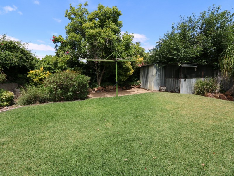 69 Mitchelmore Street, Turvey Park NSW 2650