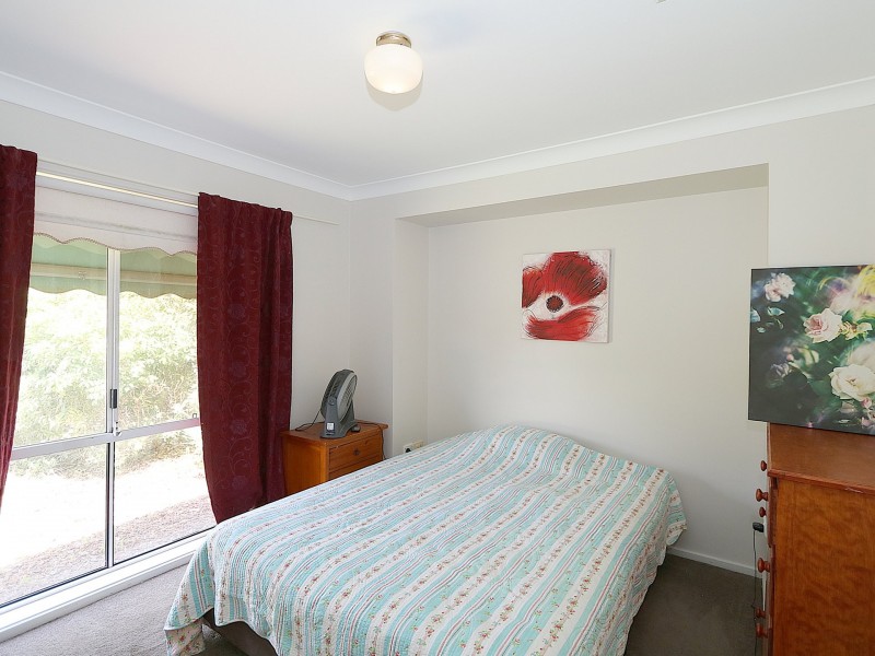 16 Jeeba Place, Glenfield Park NSW 2650