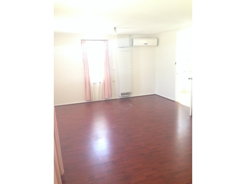 13 Meads Place, Mount Austin NSW 2650