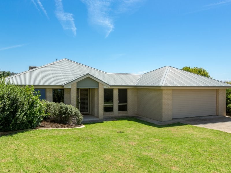 9 Namoi Street, Tatton NSW 2650