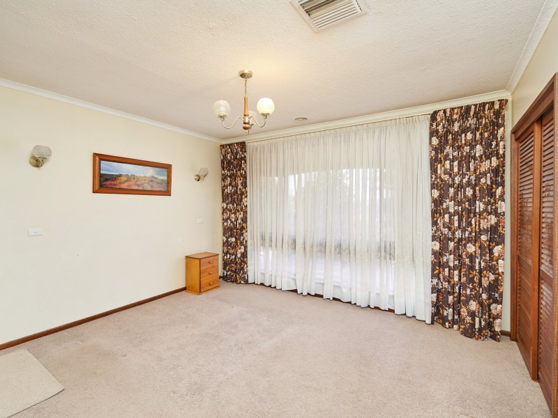 79 Simkin Crescent, Kooringal NSW 2650