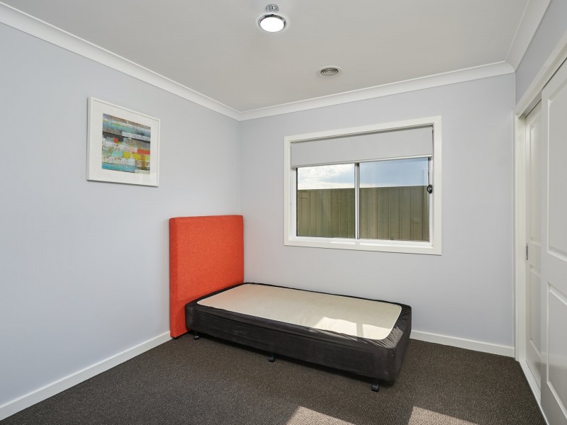 1 Eucalypt Street, Forest Hill NSW 2651