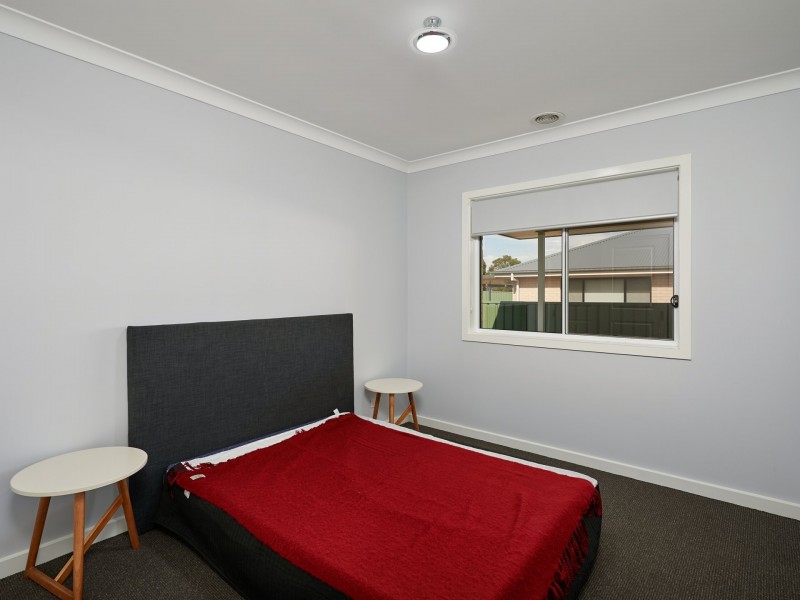 1 Eucalypt Street, Forest Hill NSW 2651
