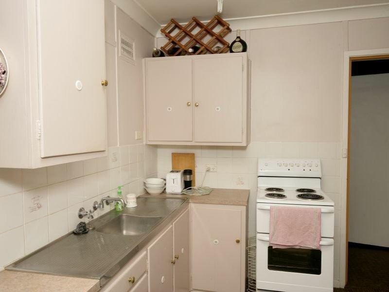 6 Malta Crescent, Ashmont NSW 2650