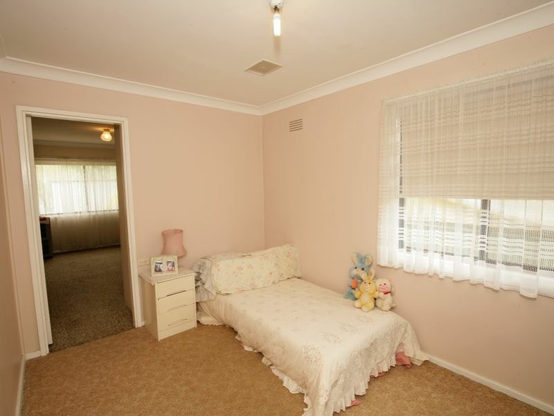 6 Malta Crescent, Ashmont NSW 2650