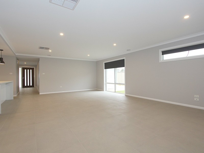 91 Messenger Aveneue, Boorooma NSW 2650