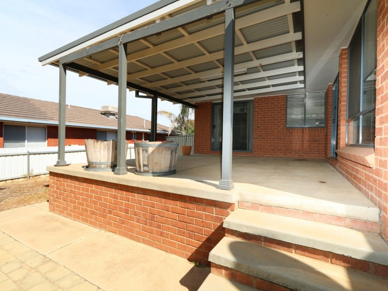 48 Avocet Drive, Estella NSW 2650