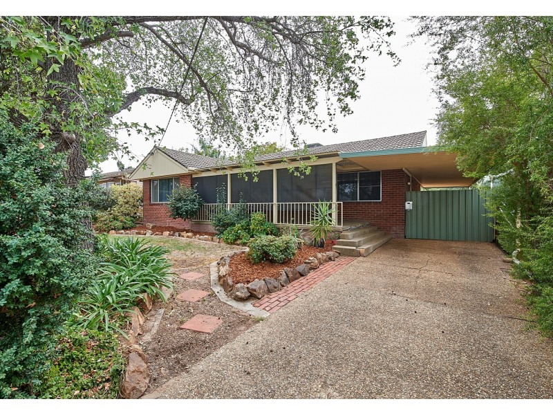 13 Stanley Street, Kooringal NSW 2650