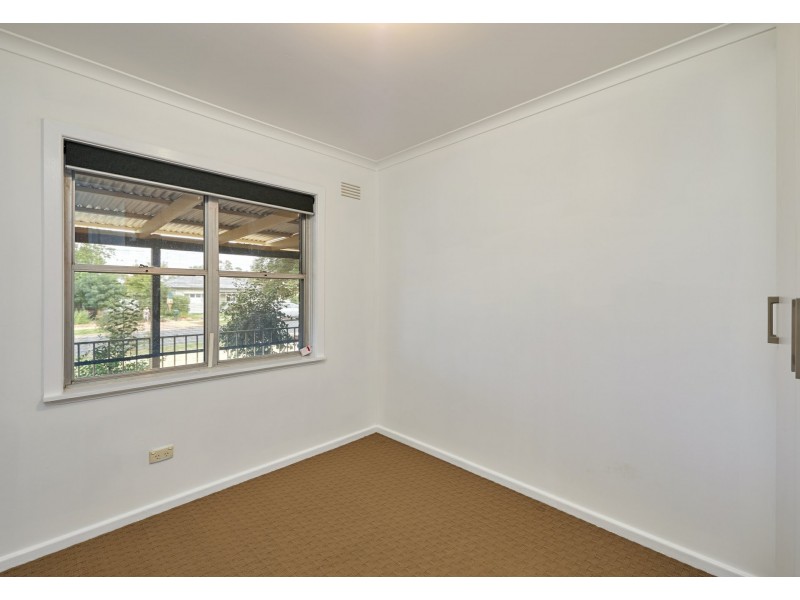 13 Stanley Street, Kooringal NSW 2650