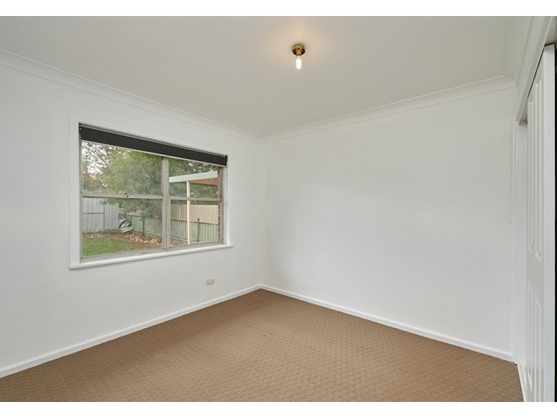 13 Stanley Street, Kooringal NSW 2650