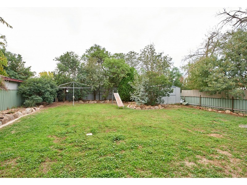 13 Stanley Street, Kooringal NSW 2650