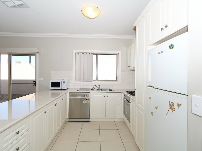 Unit 3/74 Brookong Avenue, Wagga Wagga NSW 2650