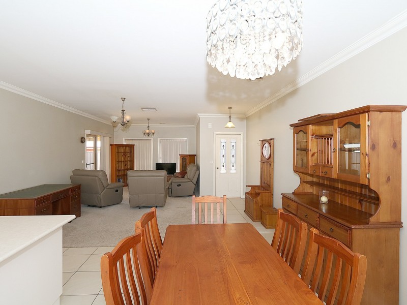 Unit 3/74 Brookong Avenue, Wagga Wagga NSW 2650