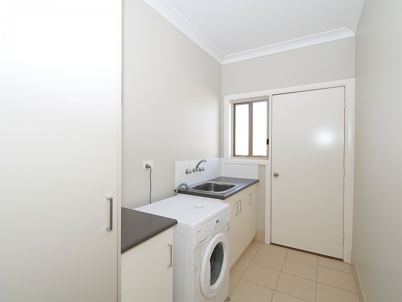 Unit 3/74 Brookong Avenue, Wagga Wagga NSW 2650