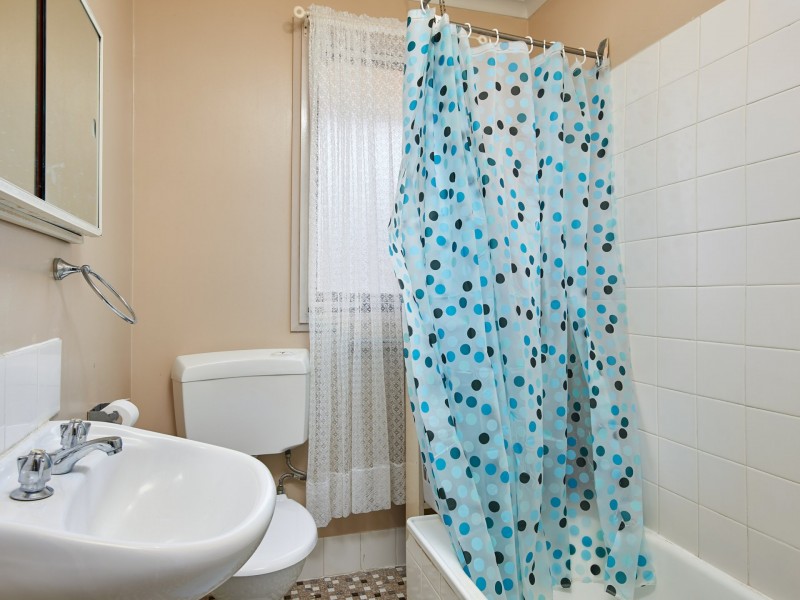 161 Raye Street, Tolland NSW 2650