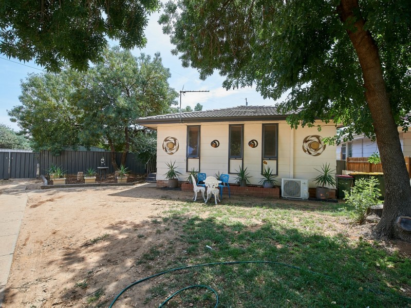 7 Edghill Place, Tolland NSW 2650