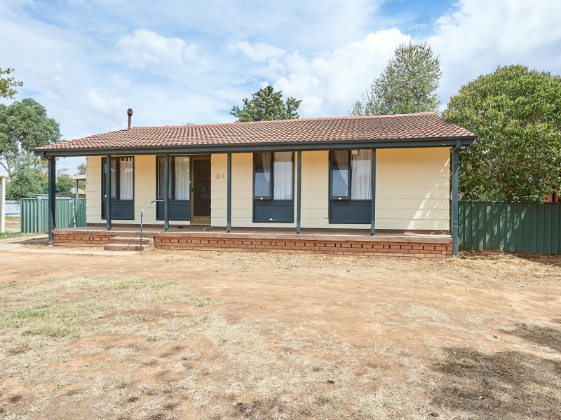 34 Bruce Street, Tolland NSW 2650