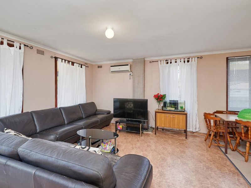 34 Bruce Street, Tolland NSW 2650