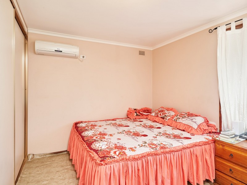 34 Bruce Street, Tolland NSW 2650