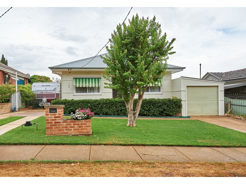 150 Fernleigh Road, Mount Austin NSW 2650