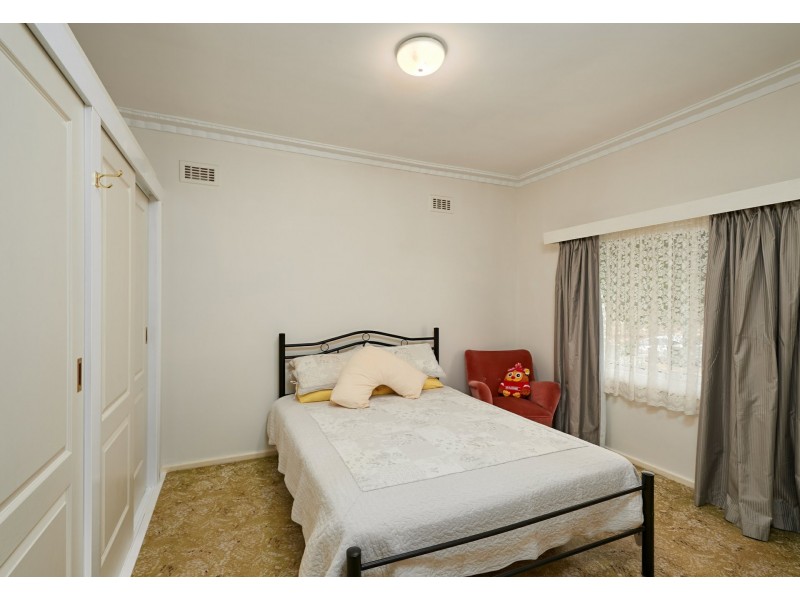 150 Fernleigh Road, Mount Austin NSW 2650