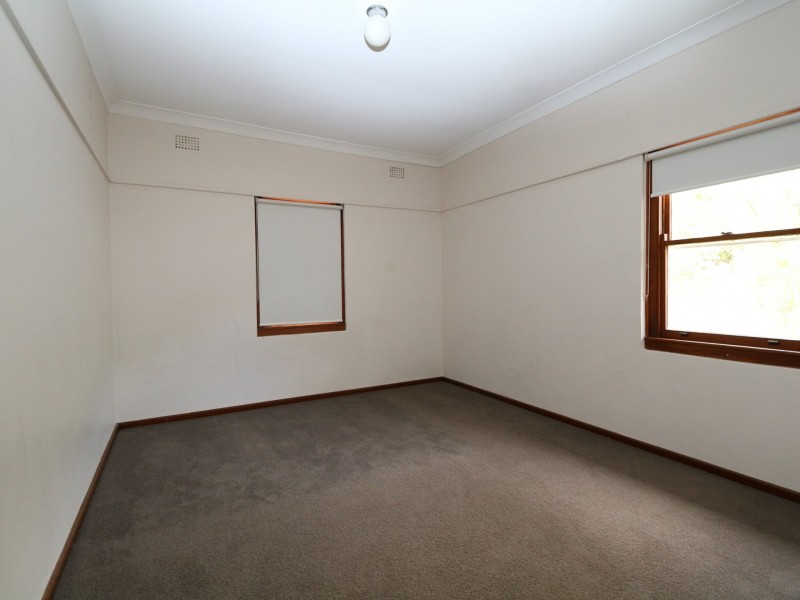 109 Macleay Street, Turvey Park NSW 2650