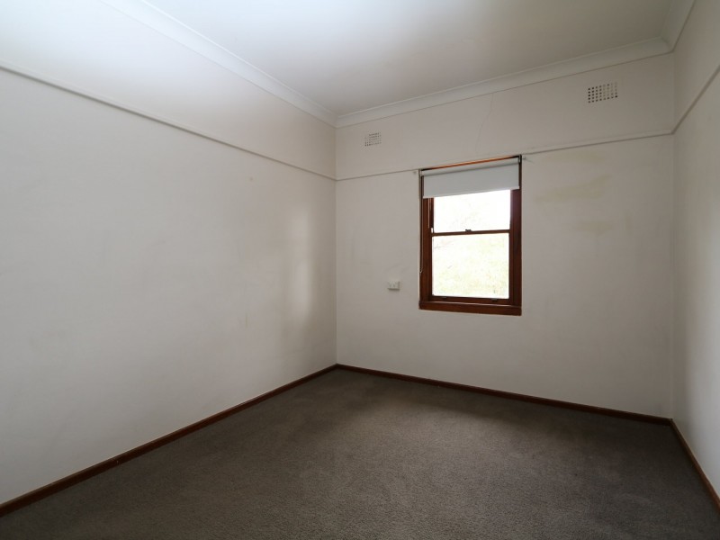 109 Macleay Street, Turvey Park NSW 2650