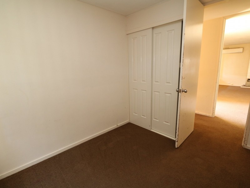 8 Adams Street, Ashmont NSW 2650