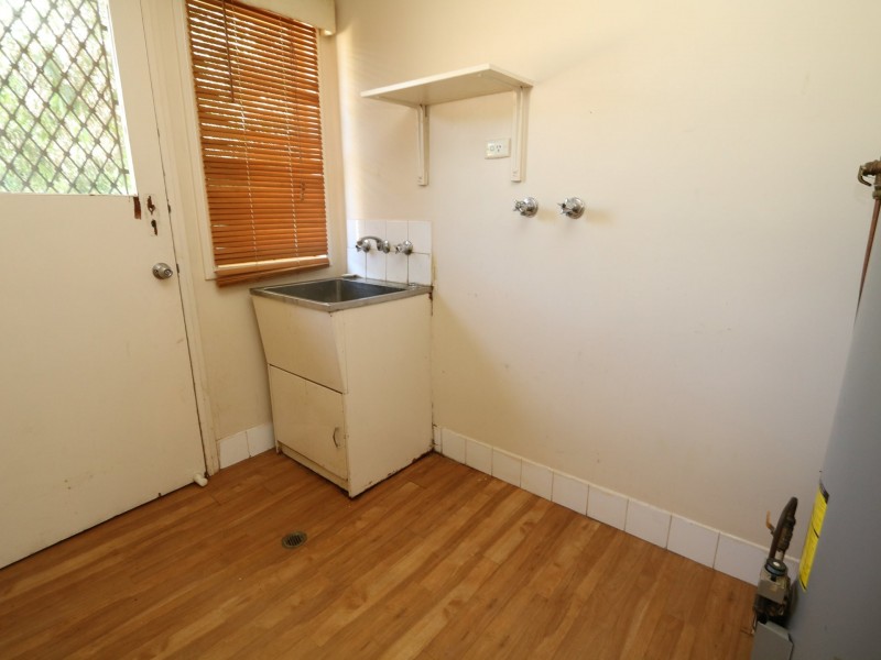 8 Adams Street, Ashmont NSW 2650