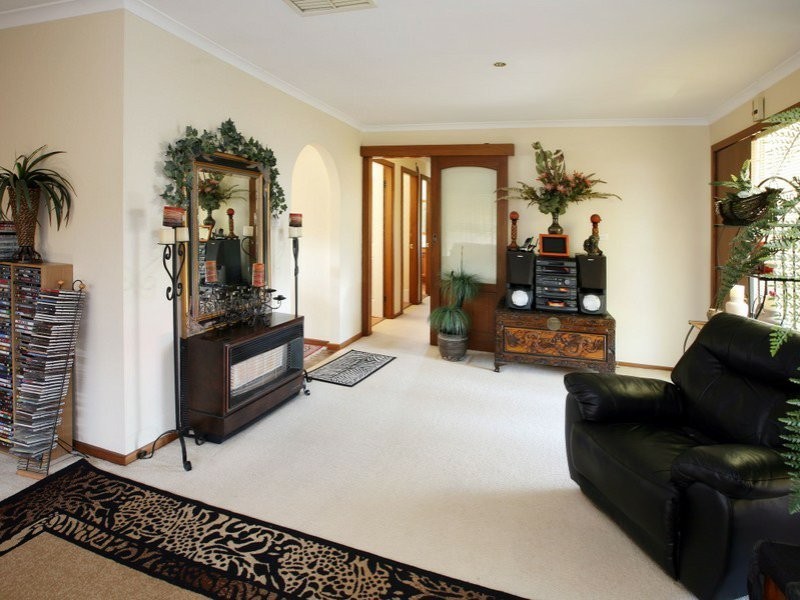 174 Fernleigh Road, Mount Austin NSW 2650