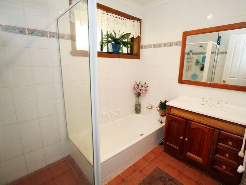 174 Fernleigh Road, Mount Austin NSW 2650