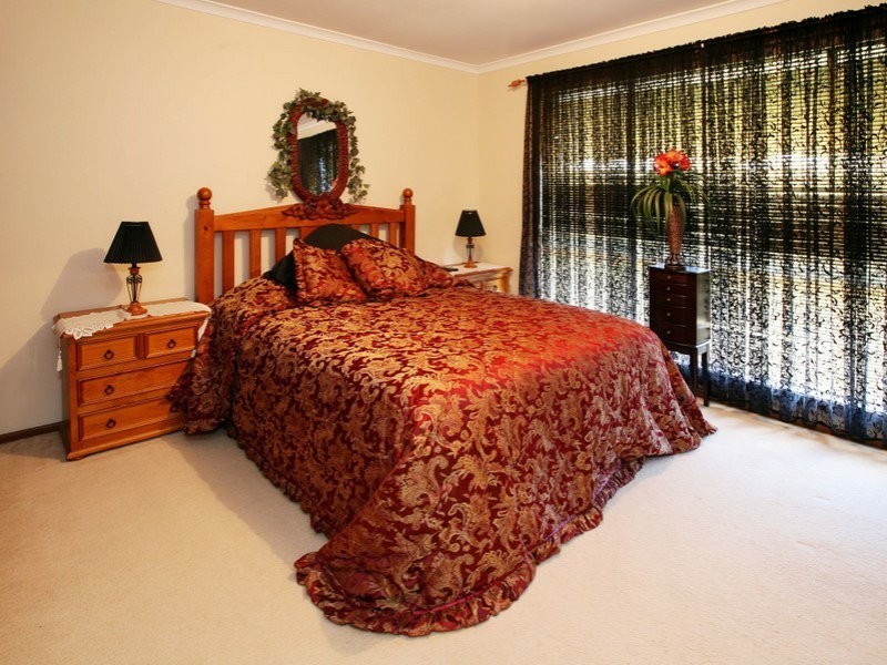 174 Fernleigh Road, Mount Austin NSW 2650