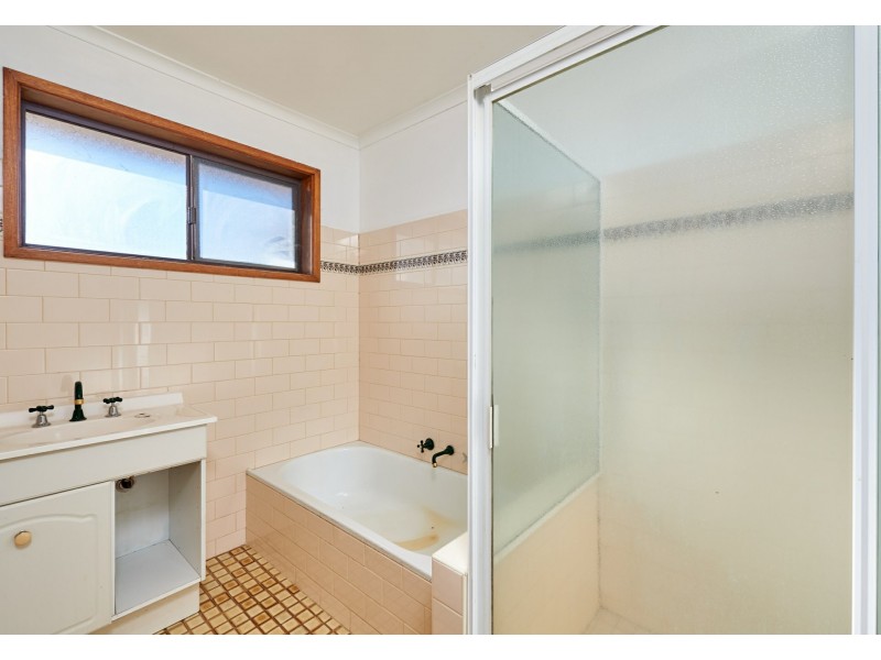 26 Mallory Street, Ashmont NSW 2650