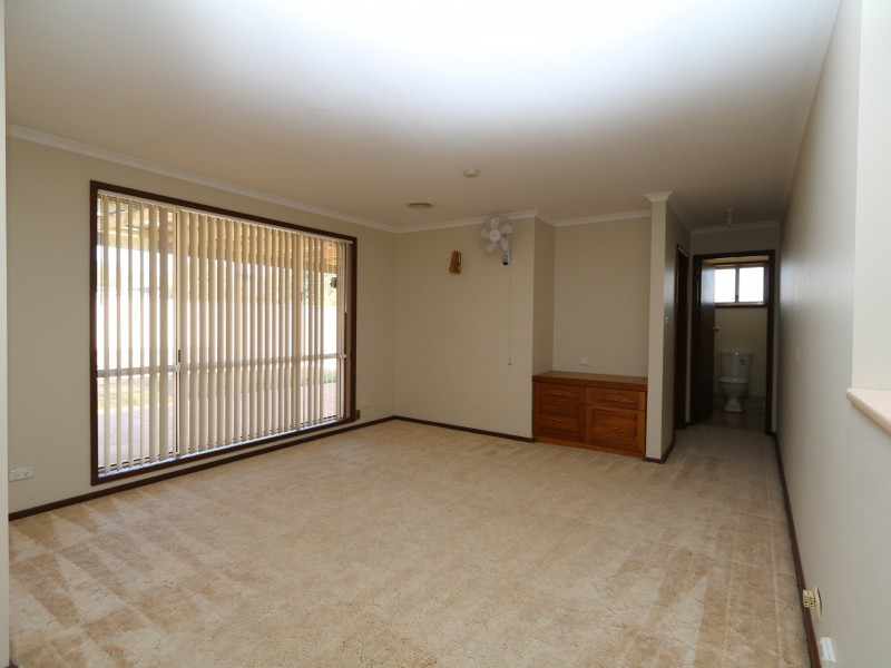 264 Fernleigh Road, Ashmont NSW 2650