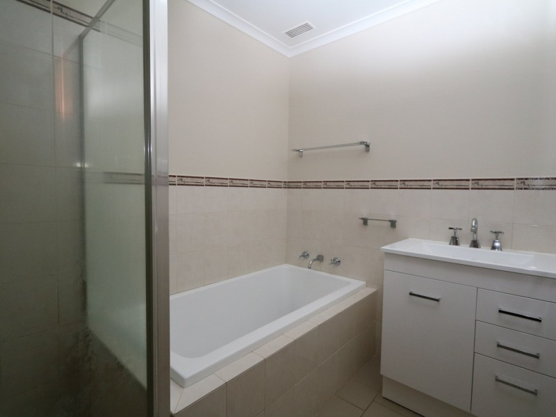 264 Fernleigh Road, Ashmont NSW 2650