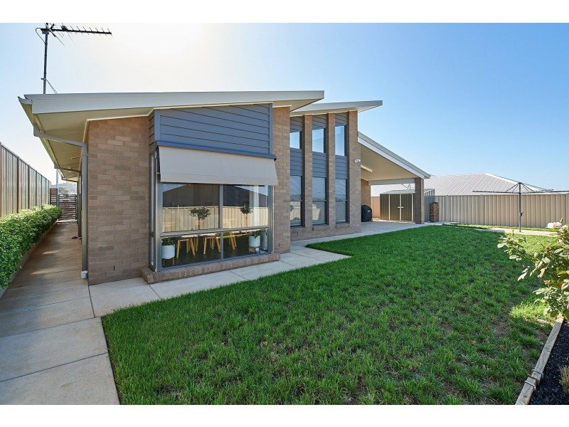 51 Muttama Parade, Gobbagombalin NSW 2650