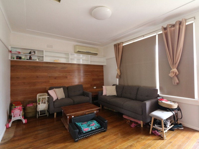 10 Spooner Street, Mount Austin NSW 2650