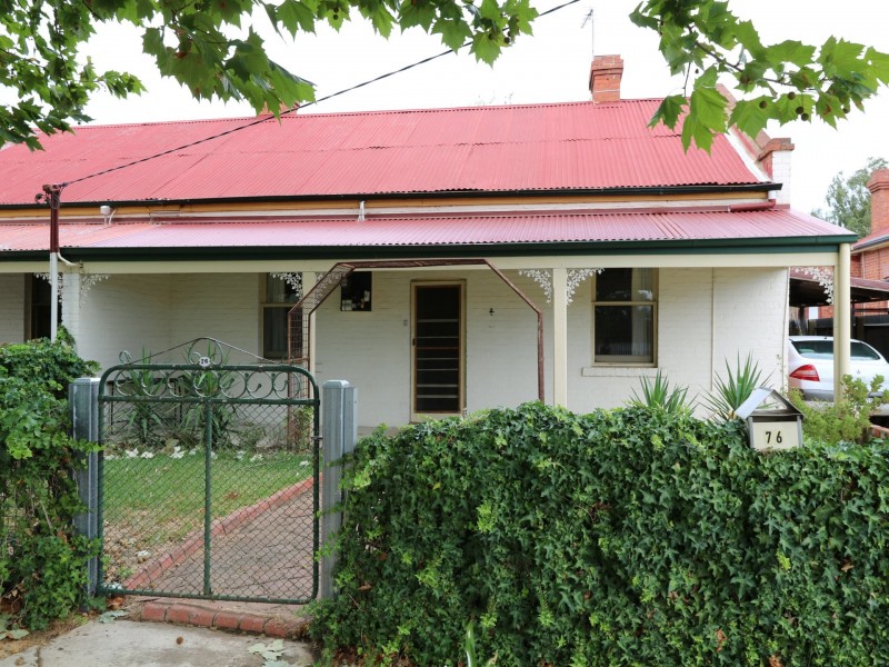 76 Kincaid Street, Wagga Wagga NSW 2650