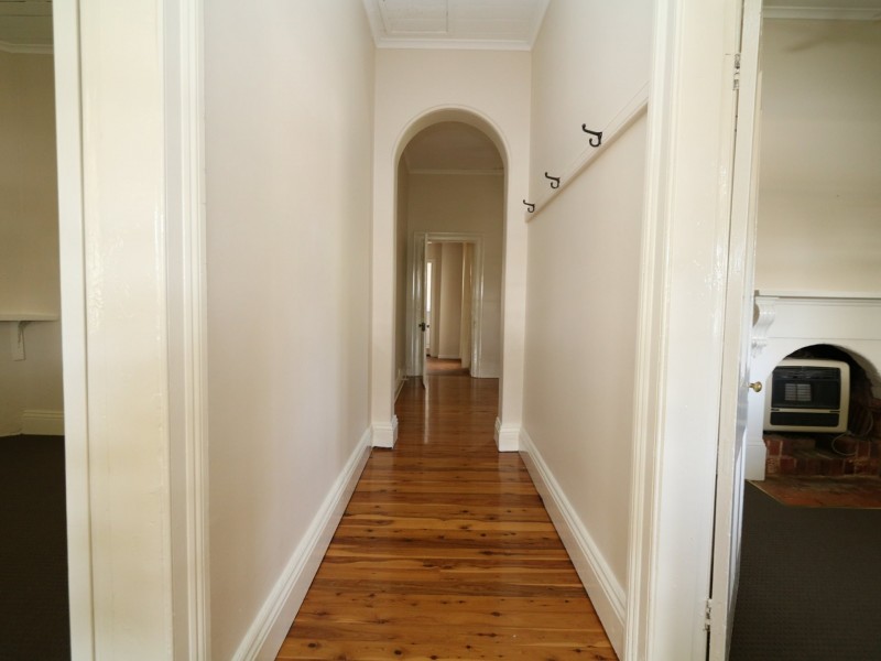 76 Kincaid Street, Wagga Wagga NSW 2650