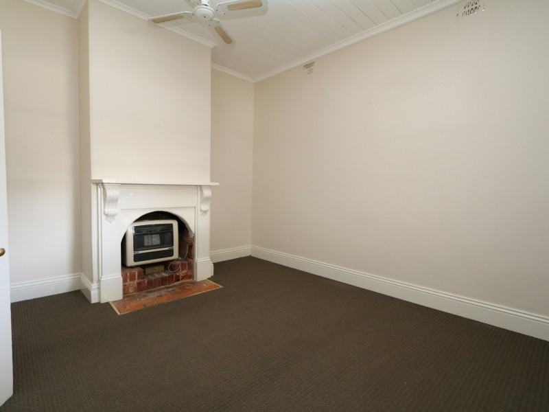 76 Kincaid Street, Wagga Wagga NSW 2650