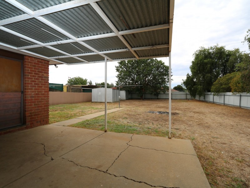 31 Darri Street, Glenfield Park NSW 2650