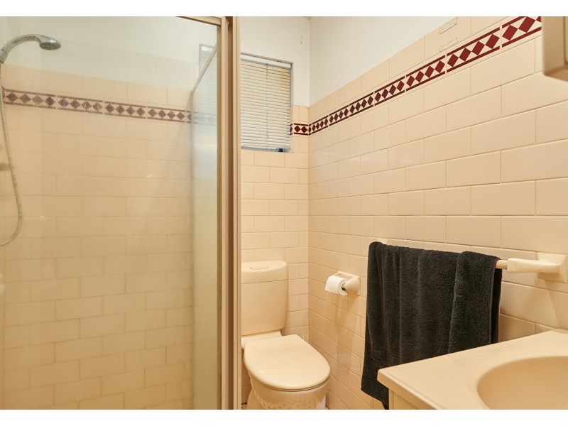 17 Telopea Crescent, Lake Albert NSW 2650