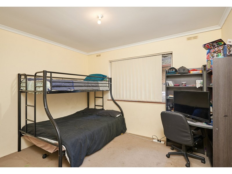 17 Telopea Crescent, Lake Albert NSW 2650