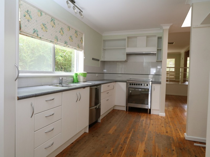 31 Wilks Avenue, Kooringal NSW 2650