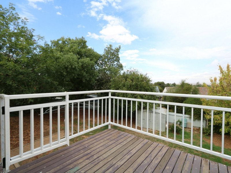 31 Wilks Avenue, Kooringal NSW 2650