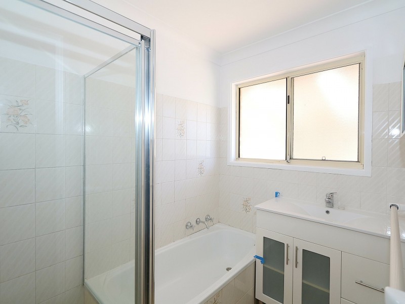 48 Lamilla Street, Glenfield Park NSW 2650