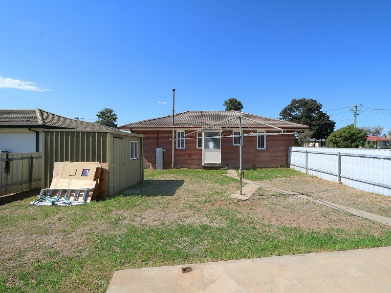 10 Lae Avenue, Ashmont NSW 2650