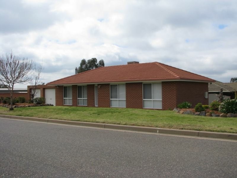 30 Avocet Drive, Estella NSW 2650